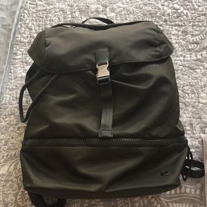 Lululemon go lightly rucksack backpack olive green